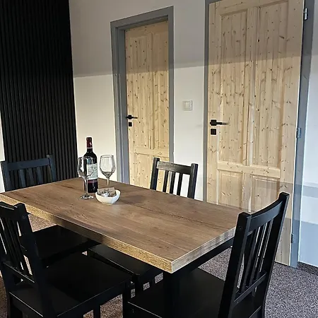 Rodinne Apartmany U Stastnych Cerny Dul Exterior photo